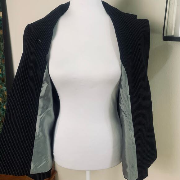 Tahari ASL Size 8 Flower Brooch Pinstripe Blazer Jacket Black White Career - Picture 6 of 15